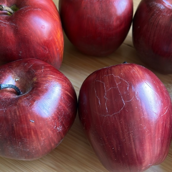 Set of 9 decorative faux apples fall country homestead cute - Picture 3 of 3